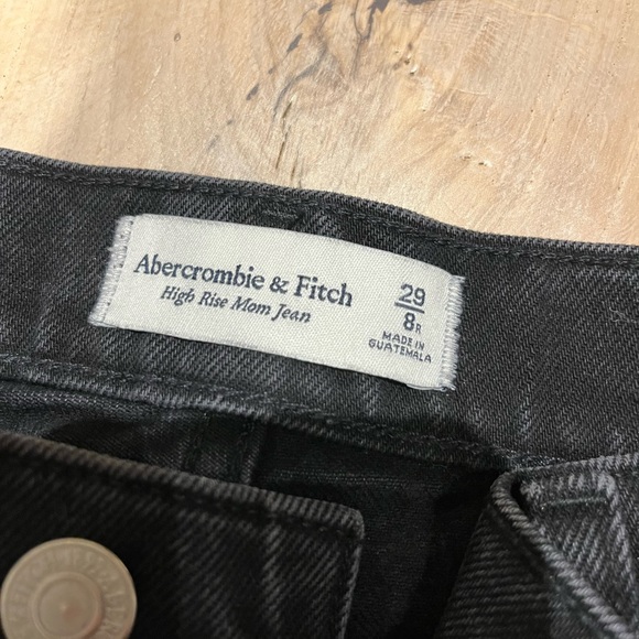 Abercrombie High Rise Mom Jeans - Picture 2 of 3